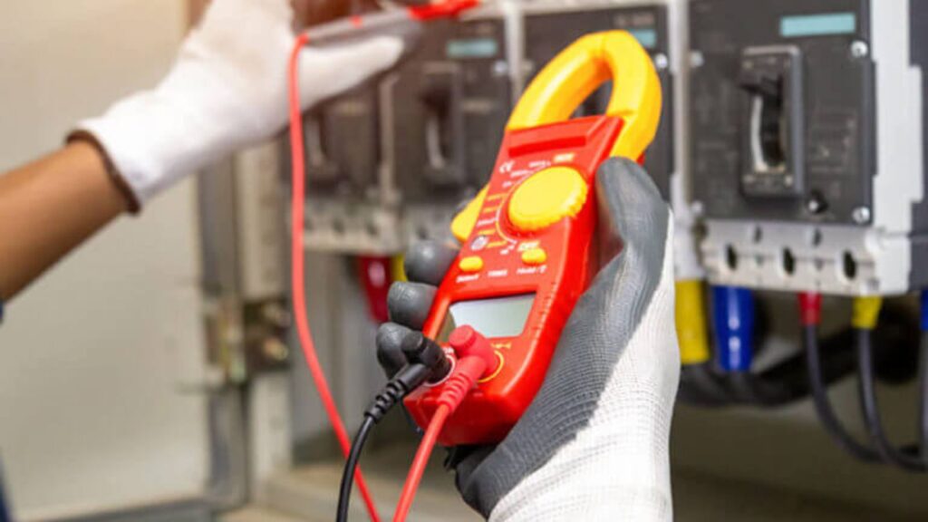 Clamp Meter Buying Guide: What Specs Matter?